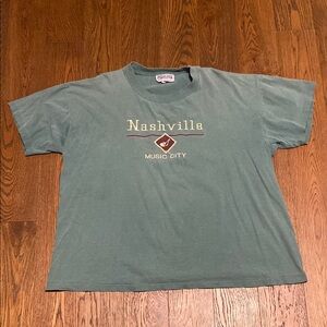 Nashville Music City Graphic Tee

K